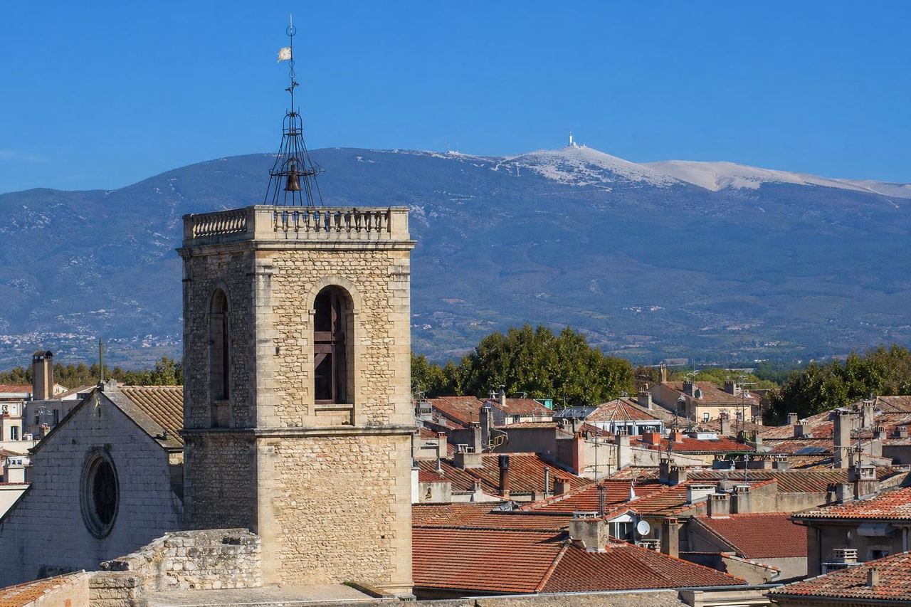 Carpentras — zone Provence